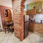 Elegant And Stylish Retreat With Terrace - Two Bedroom With Terrace Apartma