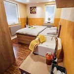 Elegant And Stylish Retreat With Terrace - Two Bedroom With Terrace * Brežice