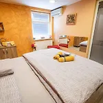 Elegant And Stylish Retreat With Terrace - Two Bedroom With Terrace *