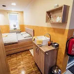 Apartment Elegant And Stylish Retreat With Terrace - Two Bedroom With Terrace