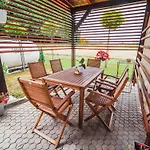 Apartma Elegant And Stylish Retreat With Terrace - Two Bedroom With Terrace