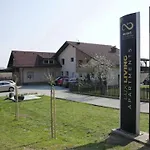 Elegant And Stylish Retreat With Terrace - Two Bedroom With Terrace