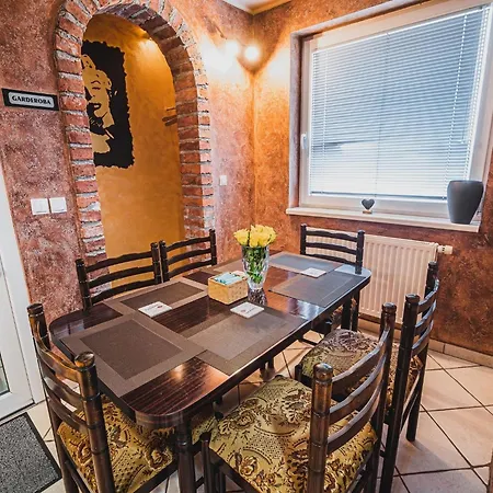 Lejlighed Elegant And Stylish Retreat With Terrace - Two Bedroom With Terrace Brežice