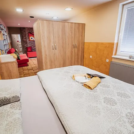 Elegant And Stylish Retreat With Terrace - Two Bedroom With Terrace Апартаменты *