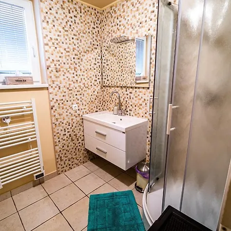 Elegant And Stylish Retreat With Terrace - Two Bedroom With Terrace Brezice