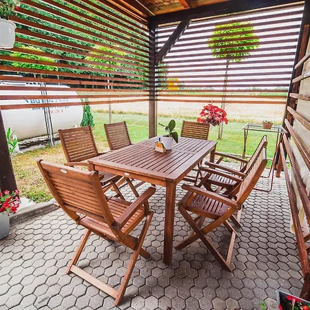 Apartment Elegant And Stylish Retreat With Terrace - Two Bedroom With Terrace