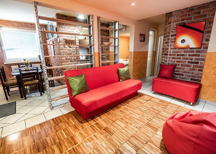 Elegant And Stylish Retreat With Terrace - Two Bedroom With Terrace Lägenhet Brežice