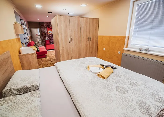 Elegant And Stylish Retreat With Terrace - Two Bedroom With Terrace Апартаменты *