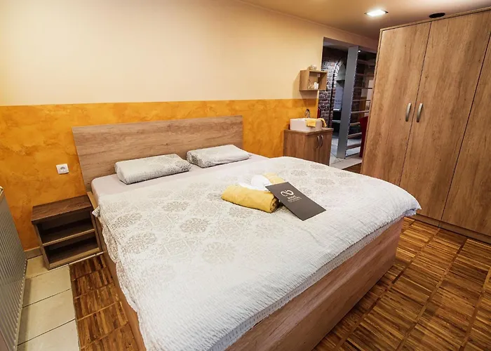 Elegant And Stylish Retreat With Terrace - Two Bedroom With Terrace Брежице