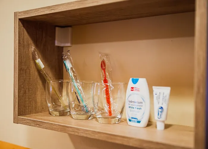 Lägenhet Elegant And Stylish Retreat With Terrace - Two Bedroom With Terrace