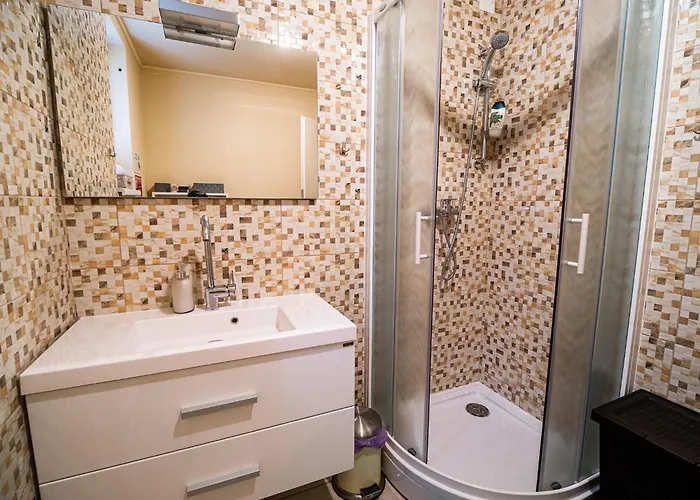 Elegant And Stylish Retreat With Terrace - Two Bedroom With Terrace