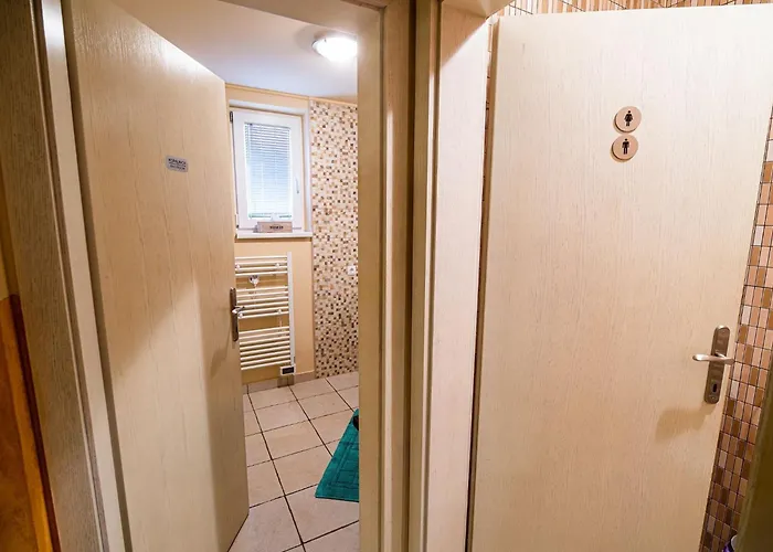 Lägenhet Elegant And Stylish Retreat With Terrace - Two Bedroom With Terrace Brežice