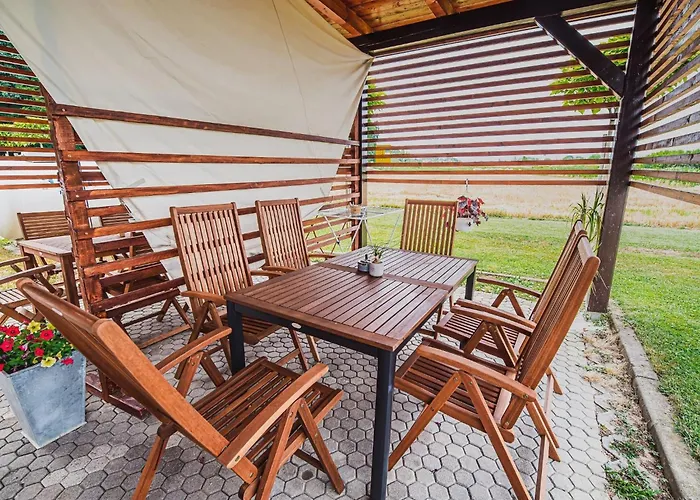 Elegant And Stylish Retreat With Terrace - Two Bedroom With Terrace Брежице